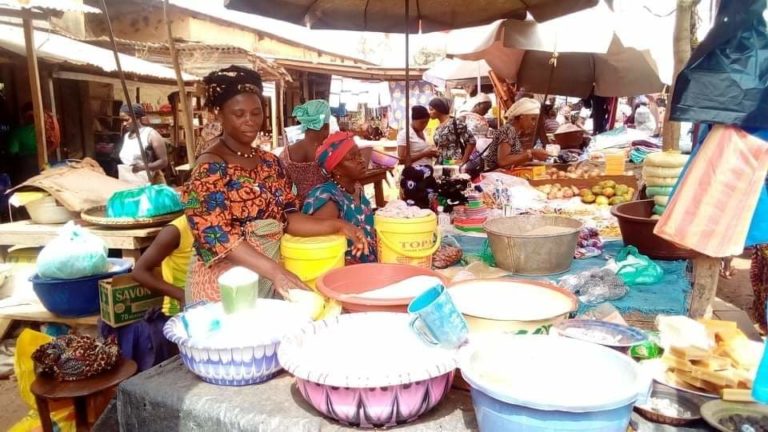 Boké/Ramadan : des femmes dénoncent la cherté du panier de la ménagère Boké/Ramadan : des femmes dénoncent la cherté du panier de la ménagère