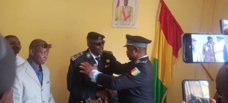 N’Zérékoré/Police : Colonel Sékou Fodé Soumah laisse la main à Almamy Balla Conté