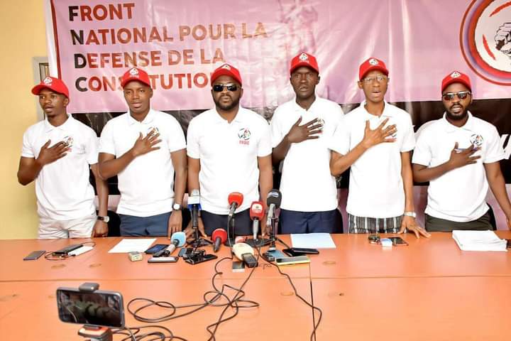 Guinée: la junte interdit les manifestations, le FNDC condamne