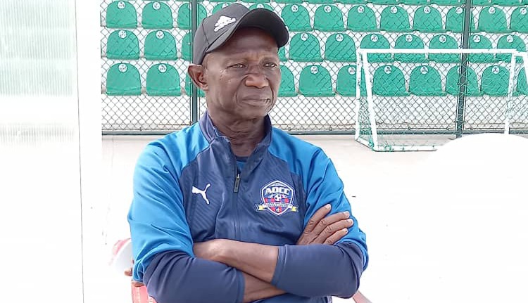 URGENT : l’entraîneur du Milo FC Mamadouba Sylla  jette l’éponge