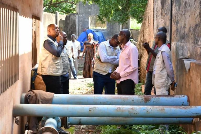 Siguiri: Après la visite de terrain par la Direction Générale de la SEG, des mesures urgentes s’imposent pour une desserte rapide en eau potable Siguiri: Après la visite de terrain par la Direction Générale de la SEG, des mesures urgentes s’imposent pour une desserte rapide en eau potable