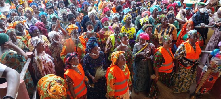 N’Zérékoré: La ministre du commerce lance les premières activités du mois de la femme