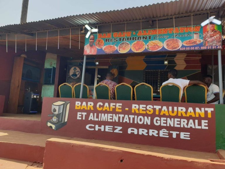 Coyah/Kountia: une dizaine de personnes arrêtées dans un bar pour une supposée préparation d&rsquo;un complot