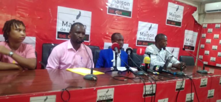 Santé : Des médecins interpellent le colonel Mamadi Doumbouya sur les contraintes pour participer au concours à la Fonction publique Santé : Des médecins interpellent le colonel Mamadi Doumbouya sur les contraintes pour participer au concours à la Fonction publique