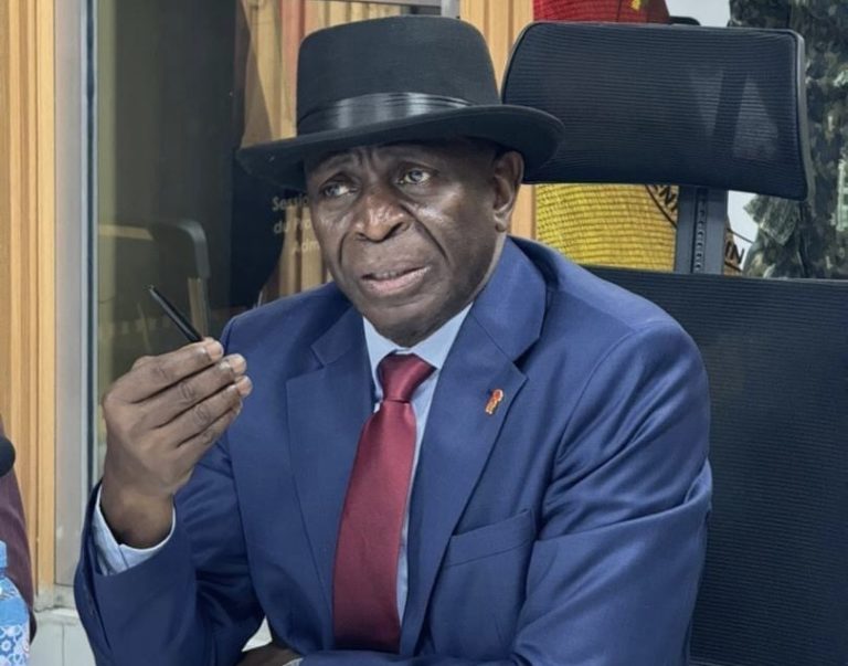 Transition : la délivrance des agréments aux ONG et mouvements associatifs suspendue  Transition : la délivrance des agréments aux ONG et mouvements associatifs suspendue