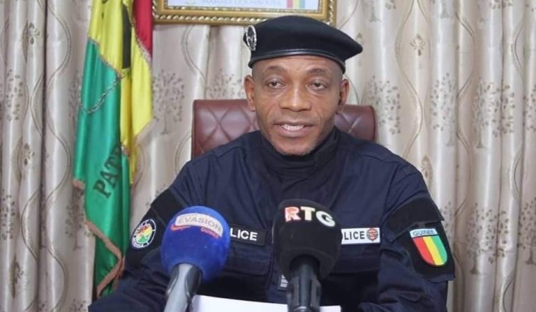 Conakry: la police interdit le port de cagoule aux conducteurs de taxi-moto