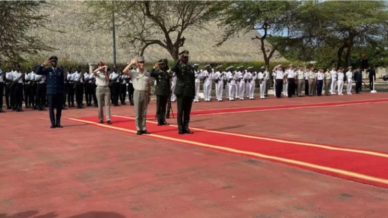 La France met fin à plus de six décennies de présence militaire permanente au Sénégal