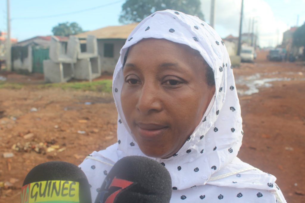 Tensions après l’enterrement de Karamo Keita : la famille accuse le chef de quartier de Simbaya école