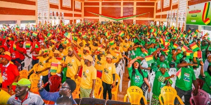 Référendum du 21 septembre : le Mouvement Rouge Jaune Vert mobilise à Faranah sous le parrainage d’Ahmed Kanté