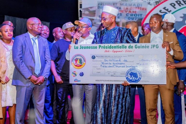 Un milliard pour la République : la jeunesse présidentielle mobilise la caution du Général Mamadi Doumbouya