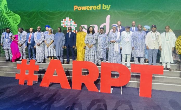 5d090dce-b853-482f-a1e7-5b9ec83ae9e9