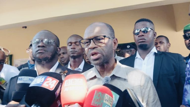 Présidentielle 2025 : le candidat du FRONDEG, Abdoulaye Yéro Baldé a voté à Lambanyi