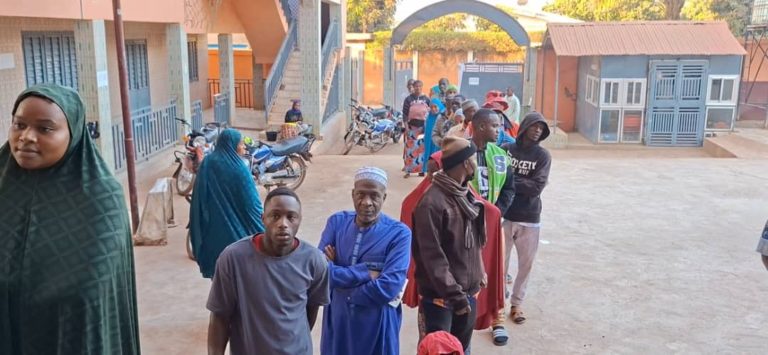 Présidentielle 2025 : le vote se déroule dans le calme à Labé