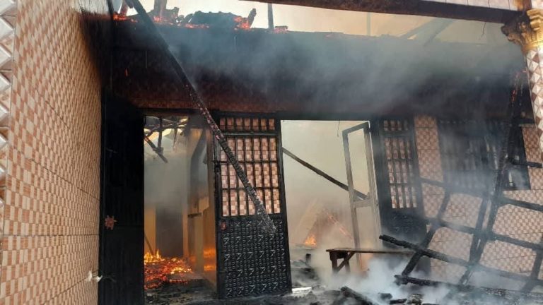 N’ZÉRÉKORÉ : un incendie dévastateur frappe une concession à Komou