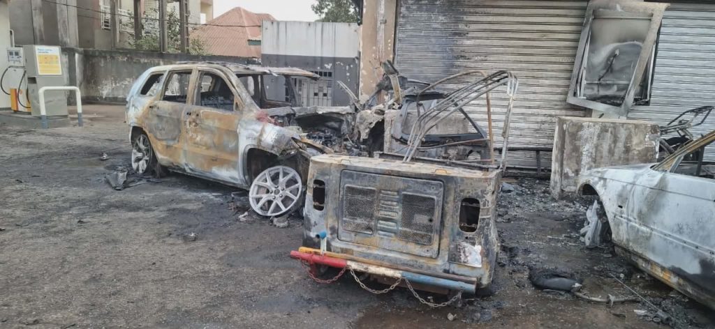 Conakry : un accident mortel provoque un incendie à la station Shell de la T5
