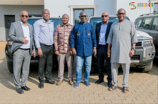 Mines: AGB2A-GIC renforce ses capacités avec la remise de cinq véhicules Prado à ses directeurs