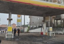 Conakry : un accident mortel provoque un incendie à la station Shell de la T5