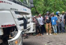 Tragédie sur l’axe Faranah – Kissidougou : Deux jeunes commerçants tués dans un accident à Fordou
