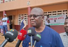 Élections législatives et communales 2026 : Dr Faya Millimouno vote à Tombolia et dénonce plusieurs irrégularités