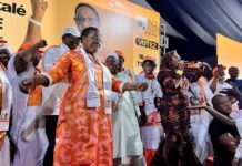 Législatives du 31 mai 2026 : Dr Makalé Traoré clôture sa campagne à Conakry sous le signe de « La Vague Orange »