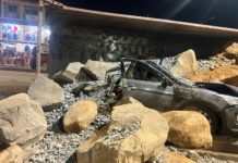 Hamdallaye : un camion chargé de granite cause d’importants dégâts matériels