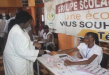 Élections communales et législatives : la présidente du RDN, Hawa Diaré Koné accomplit son devoir citoyen à Kagbelen