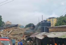 Effondrement d’un immeuble à Hafia : le ministre de l’habitat annonce un bilan provisoire de 4 morts et 9 personnes extraites