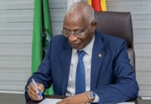 CAN 2032 et 2036 : le Premier ministre signe la candidature de la Guinée