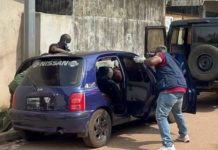 Conakry : deux corps en état de décomposition découverts dans une voiture à Petit Simbayah