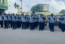 Fête de l’indépendance : une forte mobilisation de citoyens à Kaloum