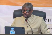 Guinée : un garde pénitentiaire suspendu pour avoir transporté des civils dans un véhicule d’extraction de détenus